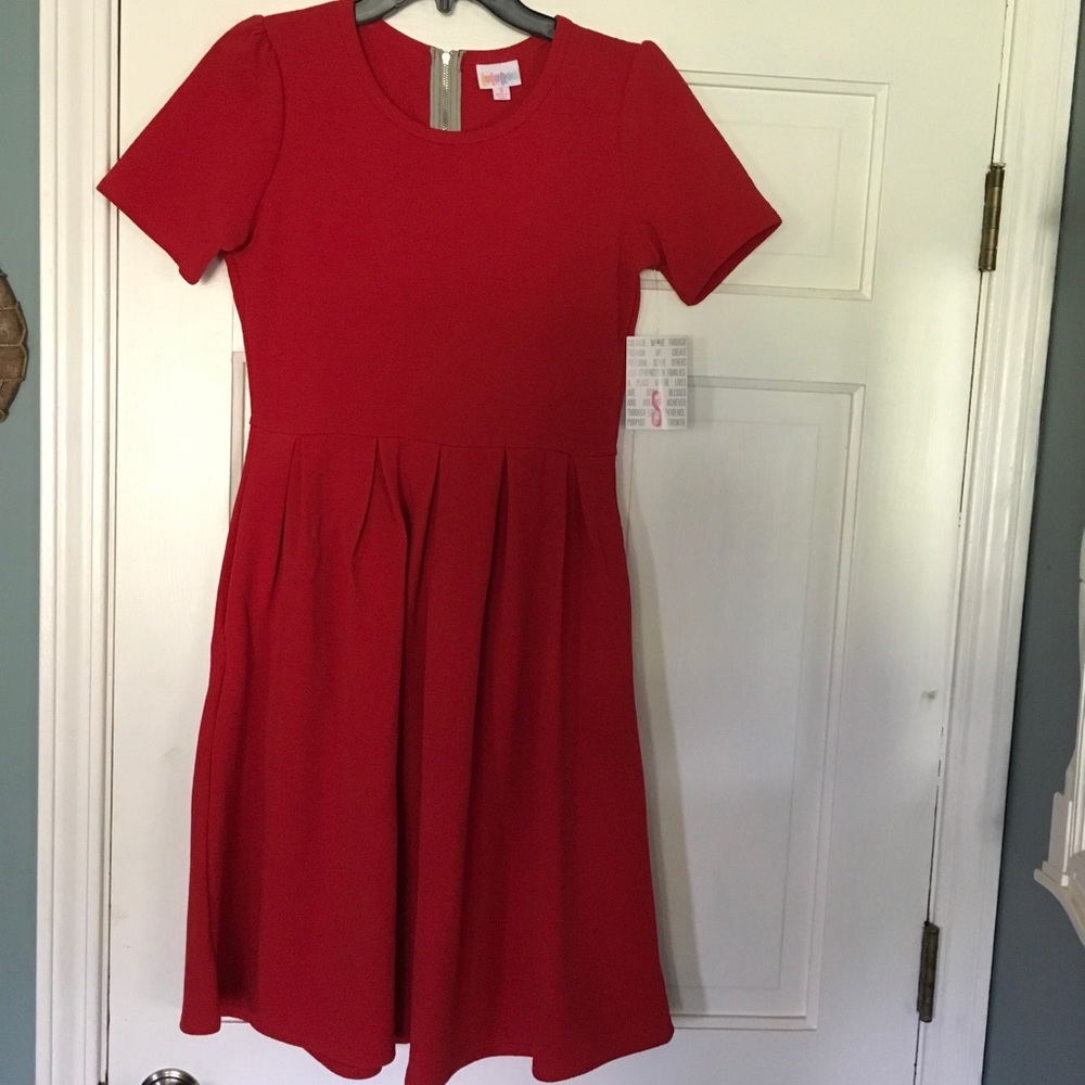 NWT Solid red lularoe Amelia